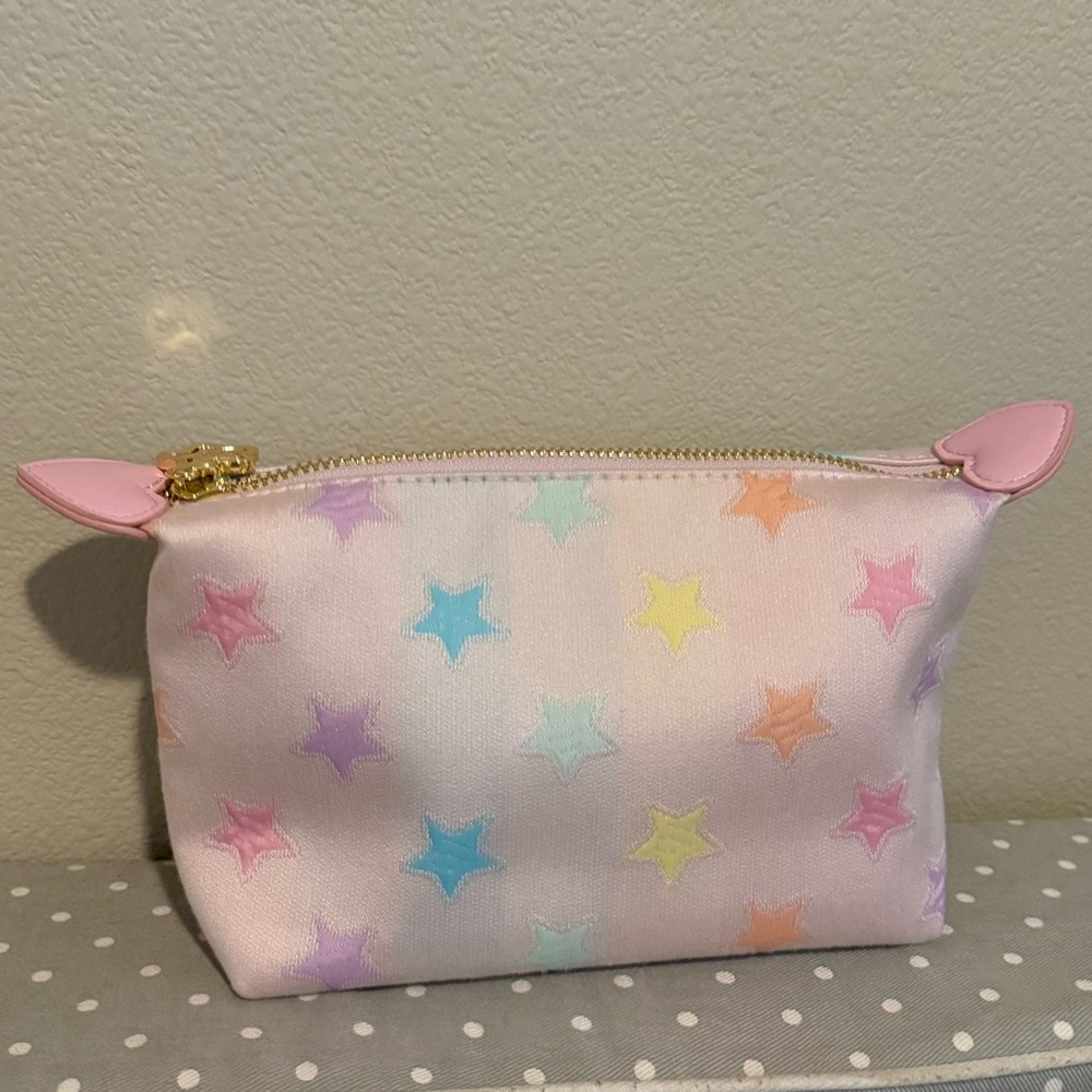 ๐ซSOLD๐ซ Like new Stoney Clover Lane Park and Beach Pouchette - Picture 1 of 5